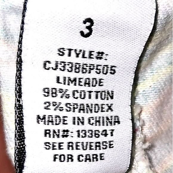 Celebrity Pink Green Yellow & Pink Chevron Print Frayed Edge Denim Shorts Size 3 - Picture 8 of 9